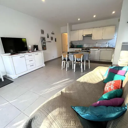 Terrasse Au Calme, Coeur De Benodet, A 400m De La Avec Parking Privatif - Fr-1-481-133 Appartement Bénodet